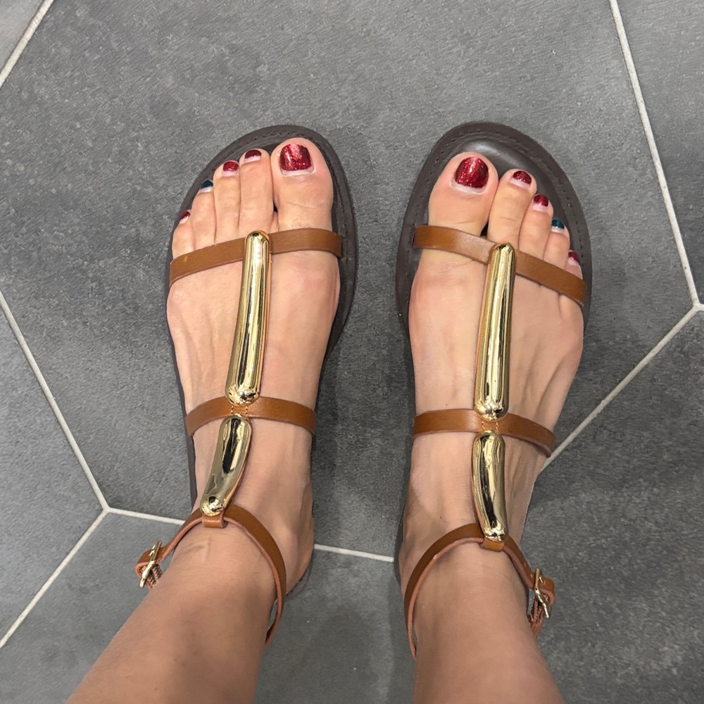 Steve Madden Brown and Gold Sandals